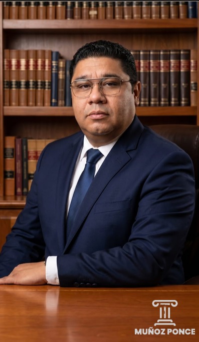Lic. Muñoz Ponce